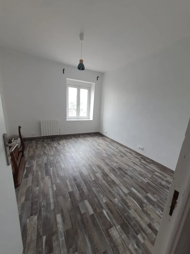 Parquet de chambre en bois de diférentes teintes